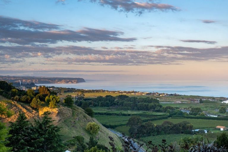 Photo of property in 11 Kaimata Road, Bay View, Napier, 4182