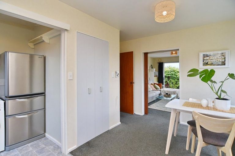 Photo of property in 1/40 Prestons Road, Redwood, Christchurch, 8051