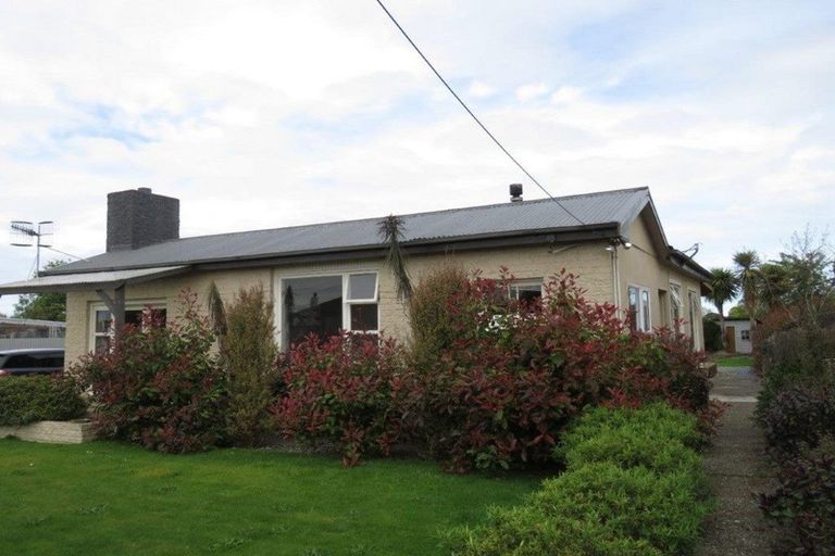 Photo of property in 16 Stuart Street, Hawthorndale, Invercargill, 9810