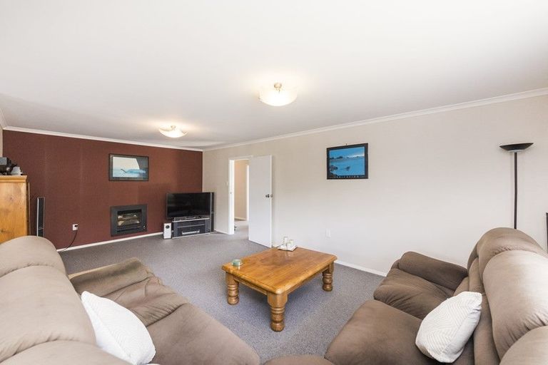 Photo of property in 51 Honore Drive, Linton, Palmerston North, 4472