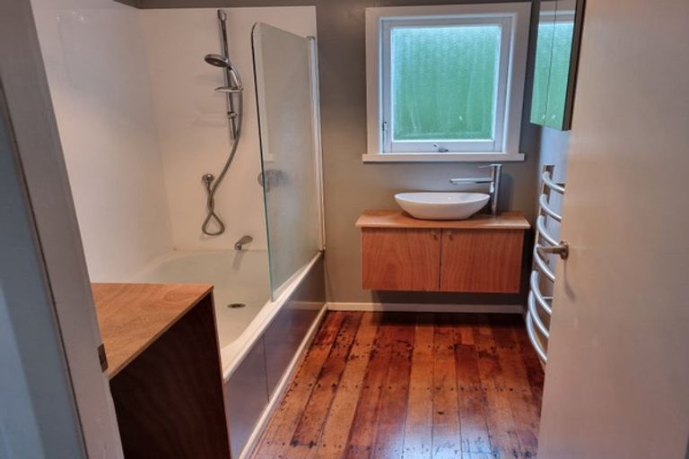 Photo of property in 6 Beach Road, Titahi Bay, Porirua, 5022