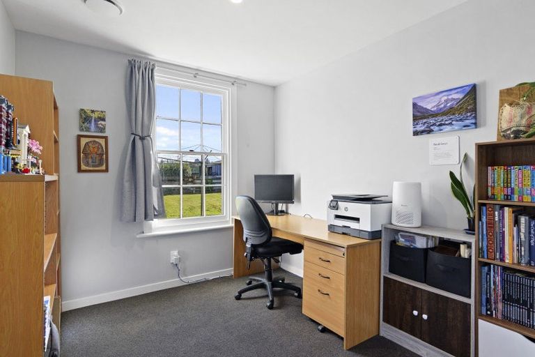 Photo of property in 27 Station Road, Coalgate, 7673