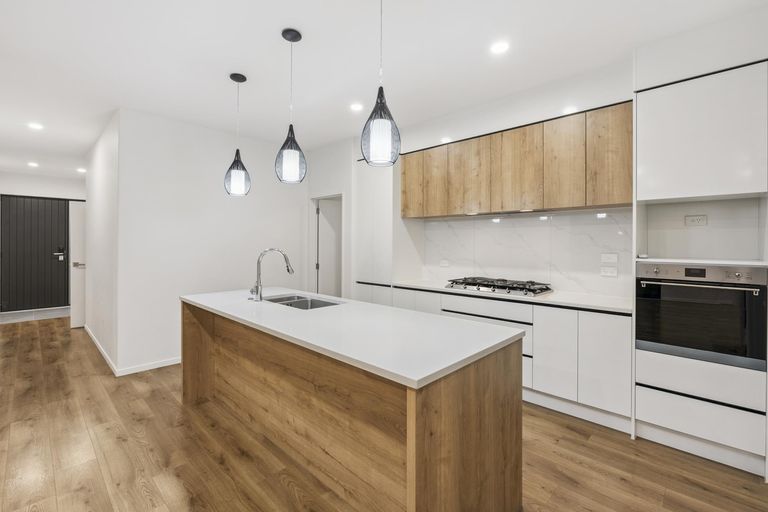 Photo of property in 5 Booker Drive, Tuakau, 2121