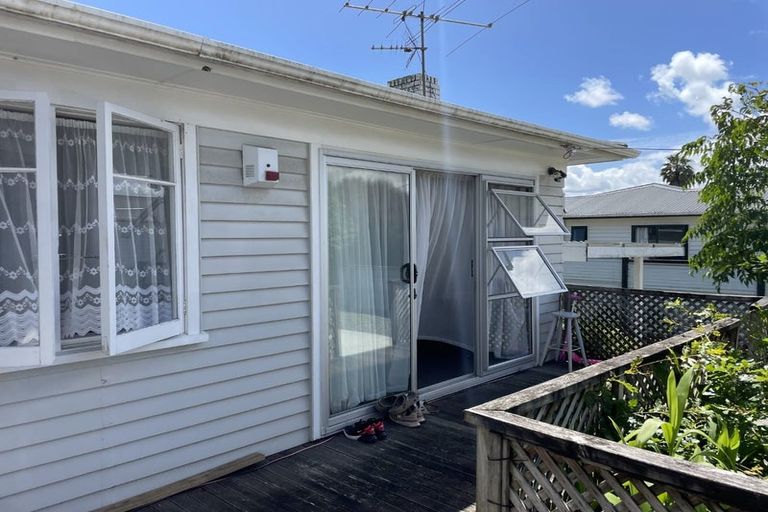 Photo of property in 56 Tawa Crescent, Manurewa, Auckland, 2102
