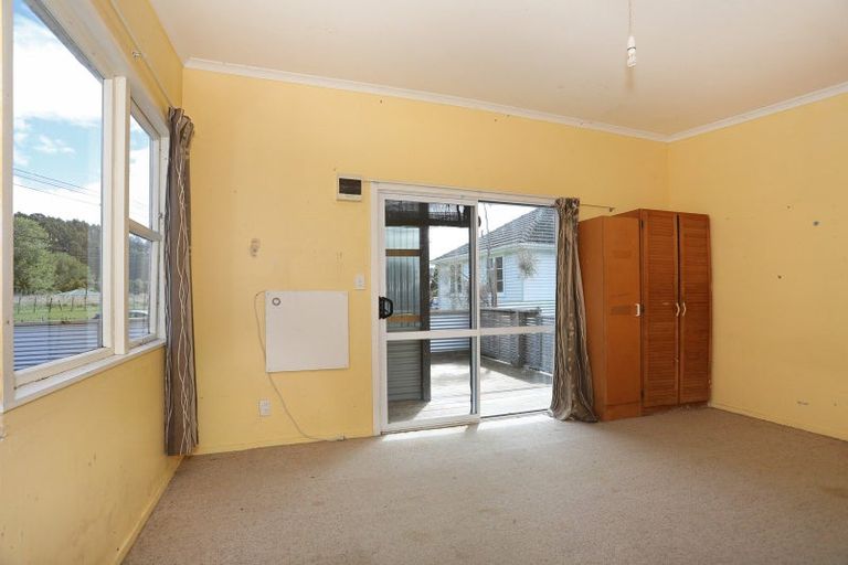 Photo of property in 4 Station Road, Hunterville, 4730