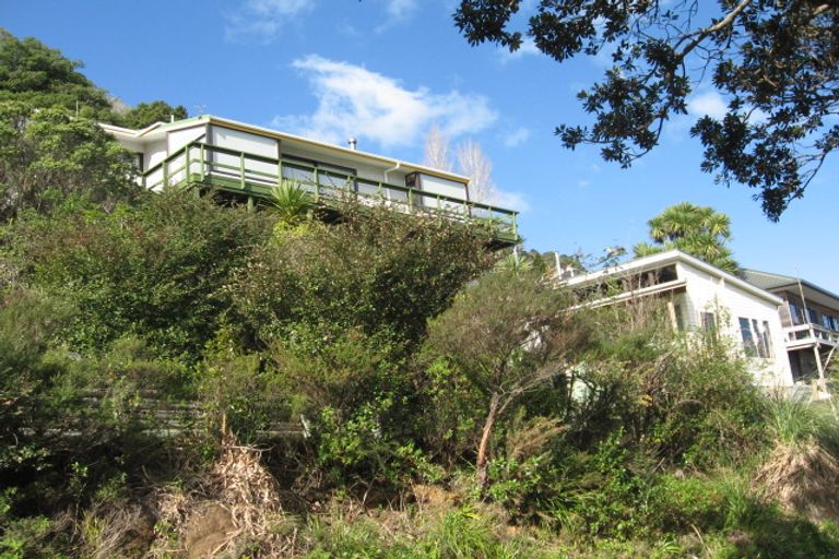 Photo of property in 21 Motuhoa Road, Tairua, 3508