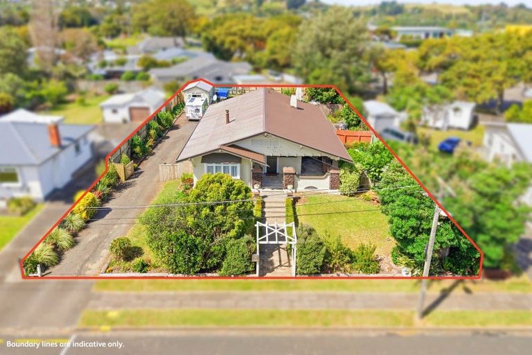 Photo of property in 17 Sarjeant Street, Gonville, Whanganui, 4500