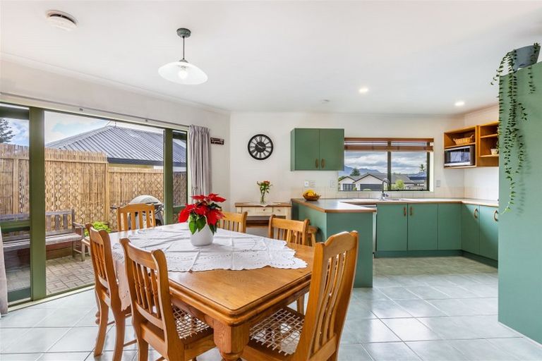 Photo of property in 2/10 Takawai Place, Nukuhau, Taupo, 3330