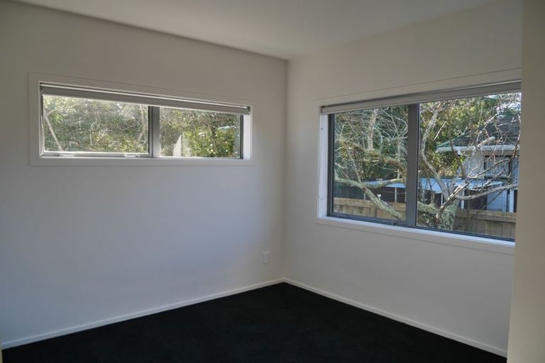 Photo of property in 5a Wairere Grove, Paraparaumu, 5032