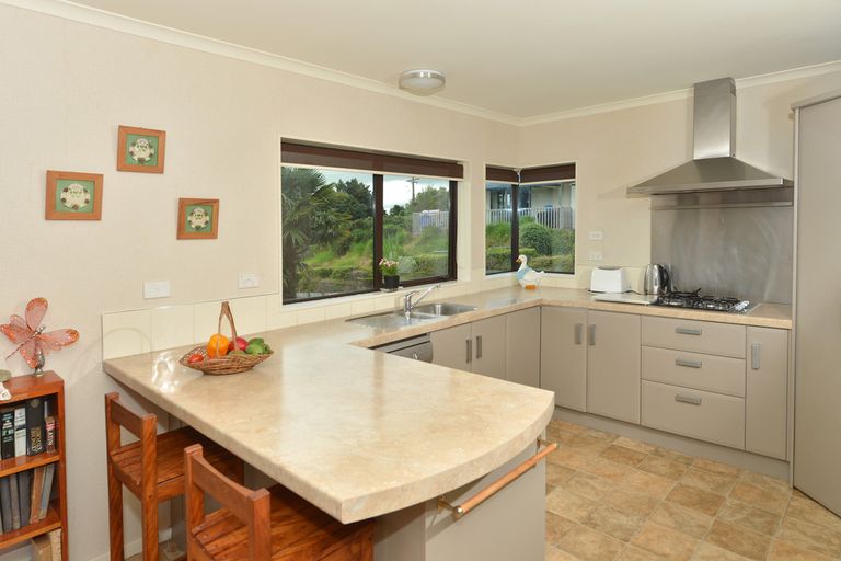 Photo of property in 34 Tauraroa Road, Maungakaramea, Whangarei, 0178