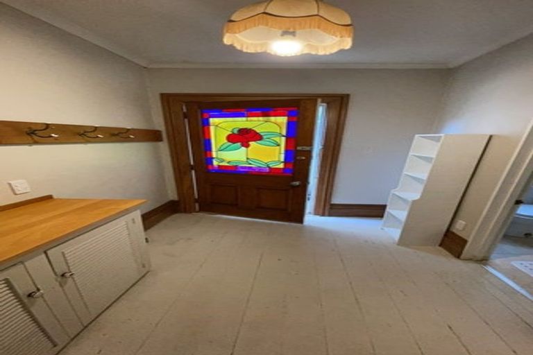 Photo of property in 103 Tasman Street, Mount Cook, Wellington, 6021