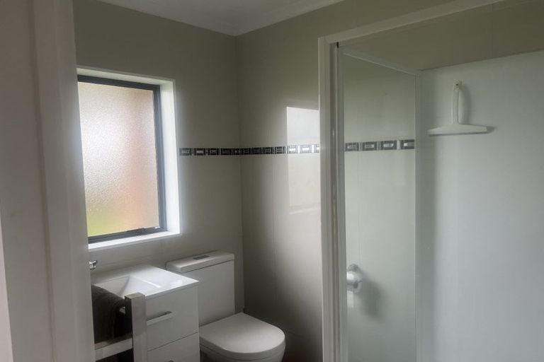 Photo of property in 2 Courtvale Place, Flat Bush, Auckland, 2019