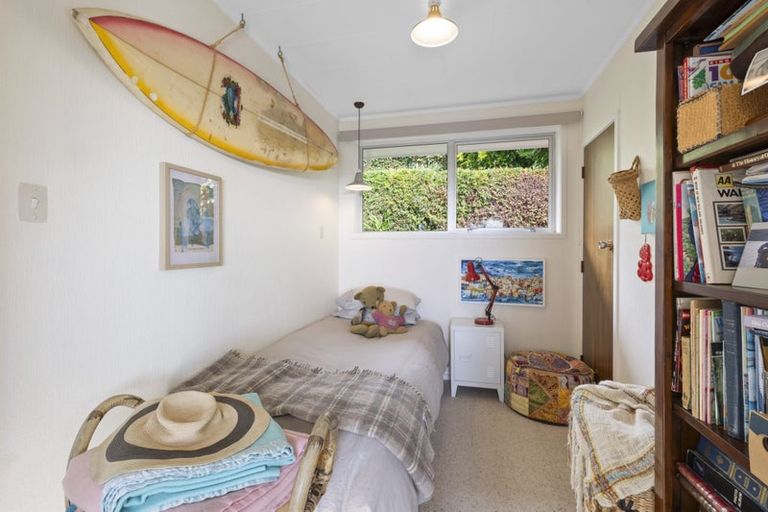 Photo of property in 3 Weston Street, Moturoa, New Plymouth, 4310