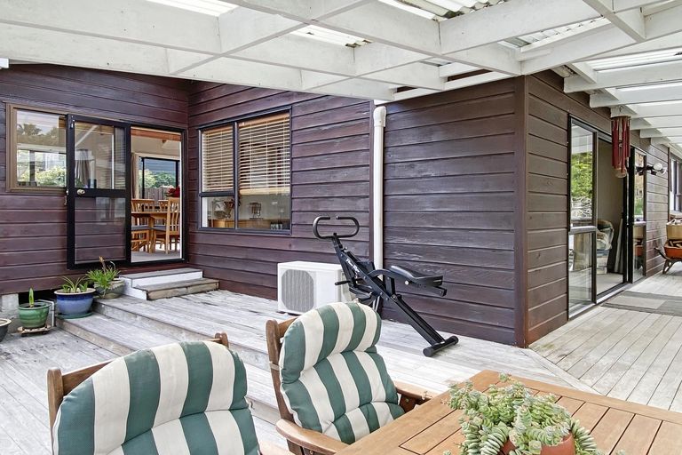 Photo of property in 25 Fairway Drive, Kerikeri, 0230