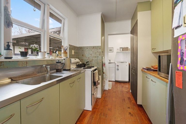 Photo of property in 28 Chums Road, Paraparaumu Beach, Paraparaumu, 5032