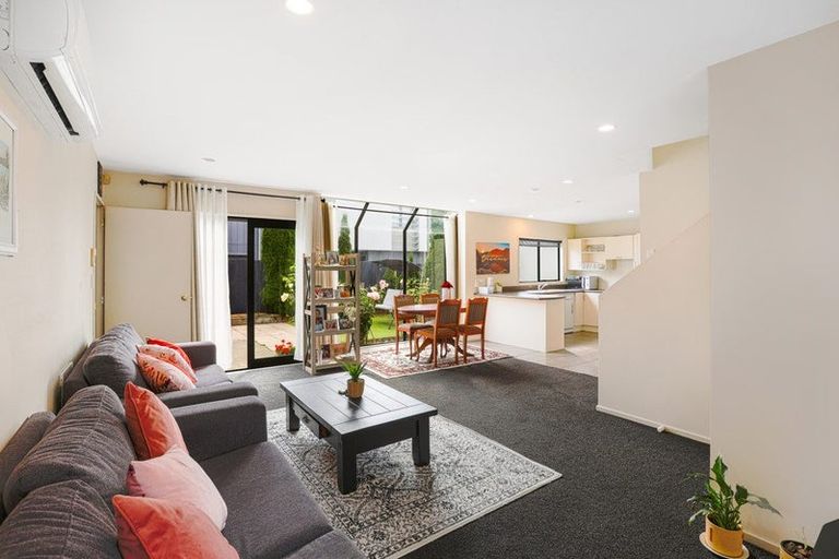 Photo of property in 2/44 London Street, Richmond, Christchurch, 8013