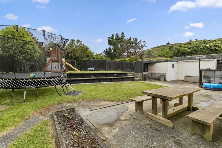 Photo of property in 16 Otira Grove, Kelson, Lower Hutt, 5010
