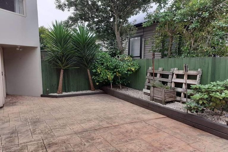 Photo of property in 2/27 Boon Street, Sydenham, Christchurch, 8023