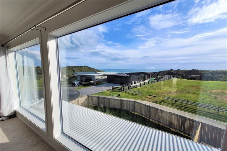 Photo of property in 58 Sunset Drive, Baylys Beach, 0377