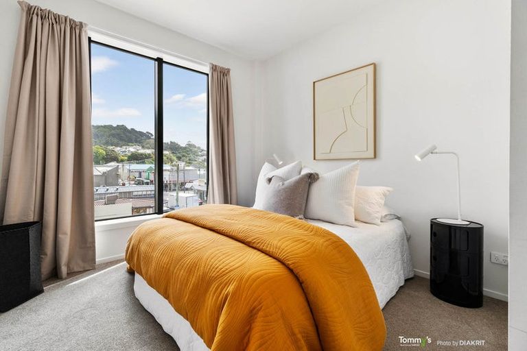 Photo of property in 301/2 Onepu Road, Kilbirnie, Wellington, 6022