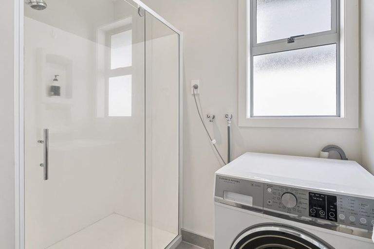 Photo of property in 4/5 Leinster Avenue, Mount Maunganui, 3116