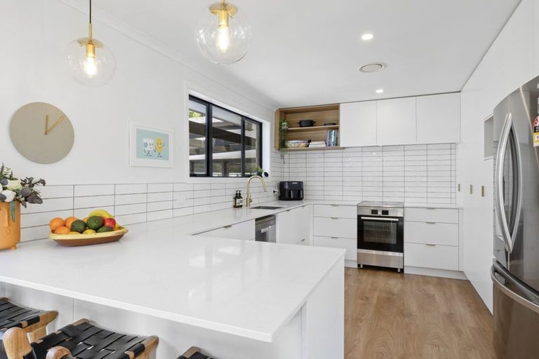 Photo of property in 304 Mangorei Road, Merrilands, New Plymouth, 4312