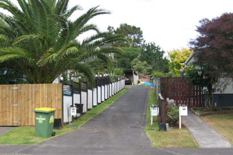 Photo of property in 2/59 Hale Crescent, Bayview, Auckland, 0629