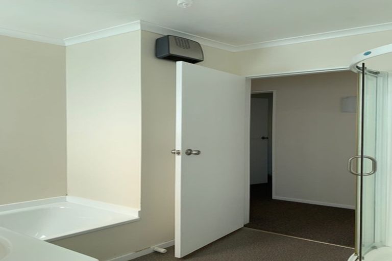 Photo of property in 7a Birch Street, Johnsonville, Wellington, 6037