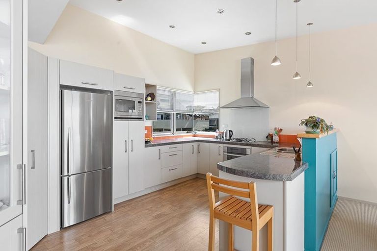 Photo of property in 17 Arohia Place, Snells Beach, 0920