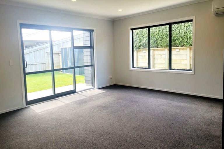 Photo of property in 12 Mo Street, Camborne, Porirua, 5026