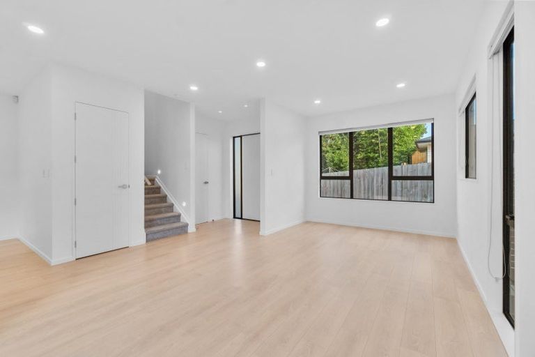 Photo of property in 24c Nikau Street, New Lynn, Auckland, 0600