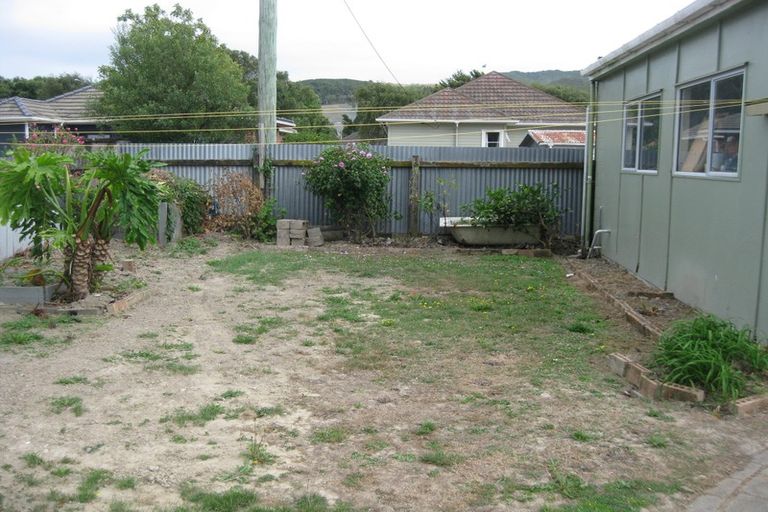 Photo of property in 25 Petherick Street, Taita, Lower Hutt, 5011