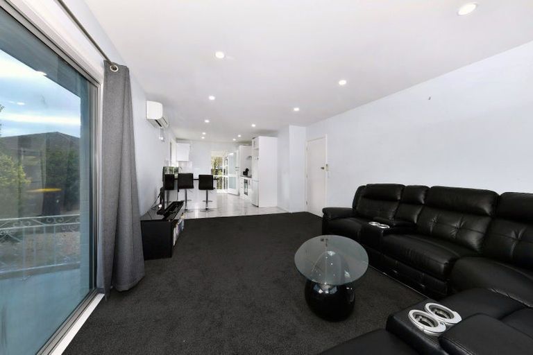 Photo of property in 36c Waimairi Road, Upper Riccarton, Christchurch, 8041