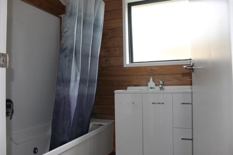 Photo of property in Hurndall Street East, Maungaturoto, 0520