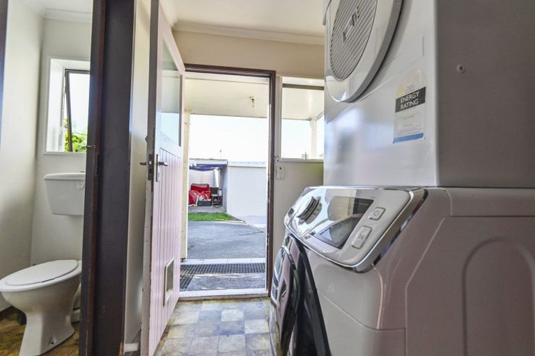 Photo of property in 204 Flaxmere Avenue, Flaxmere, Hastings, 4120