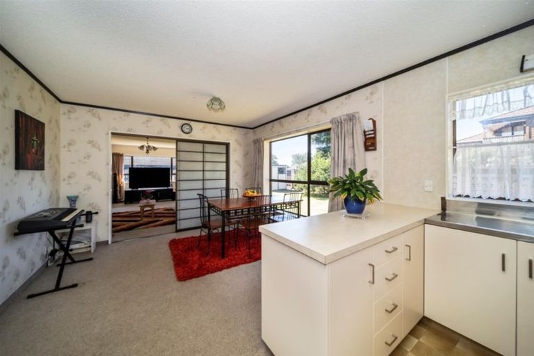 Photo of property in 162 Heta Road, Highlands Park, New Plymouth, 4312