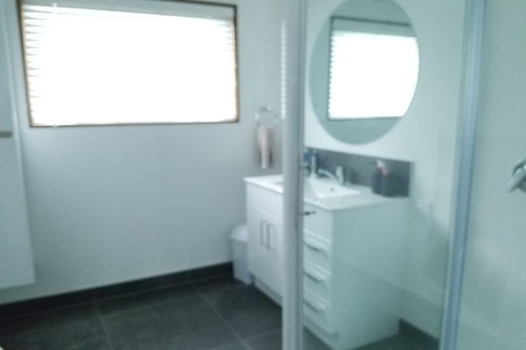 Photo of property in 2/131 Union Road, Howick, Auckland, 2014