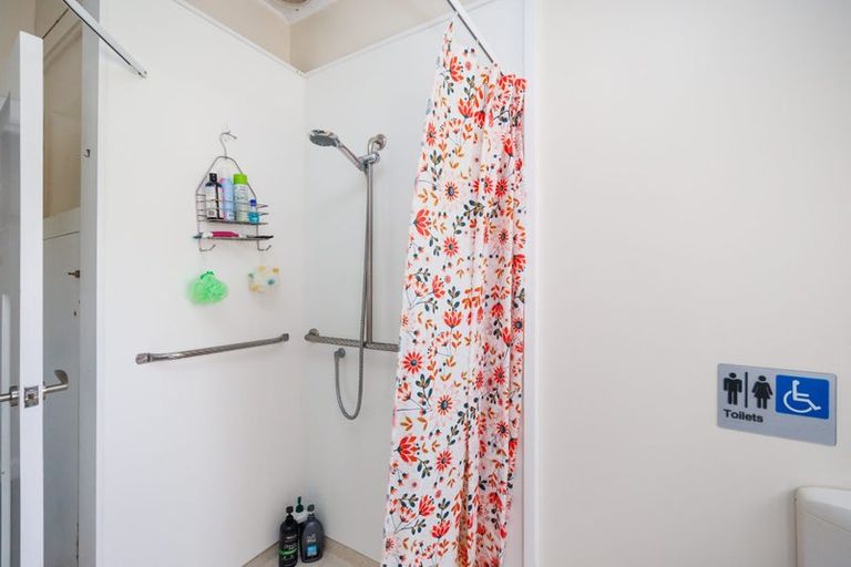 Photo of property in 19 East Street, Feilding, 4702