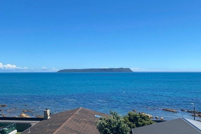 Photo of property in 13 Motuhara Road, Plimmerton, Porirua, 5026