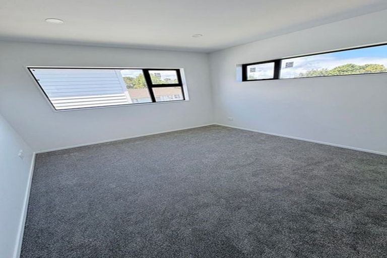 Photo of property in 8 Sharland Avenue, Manurewa, Auckland, 2102