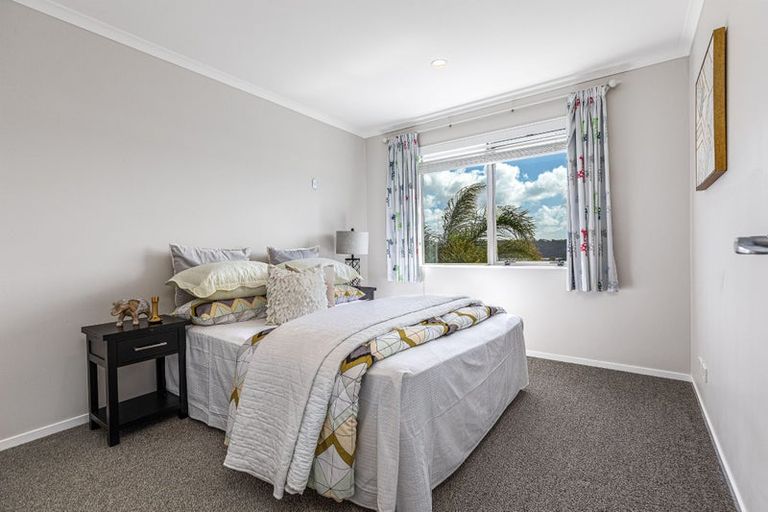 Photo of property in 44 Mackay Drive, Greenhithe, Auckland, 0632