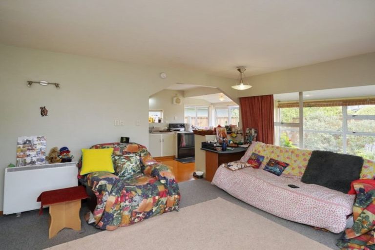 Photo of property in 2/23 Crofton Road, Harewood, Christchurch, 8051