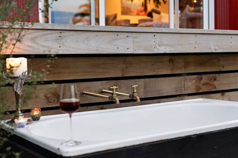 Photo of property in 236 Kiwitahi Road, Helensville, 0875