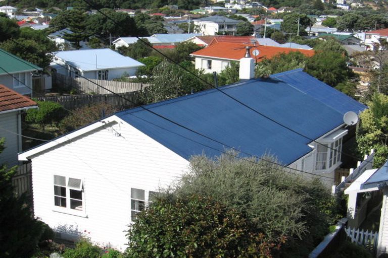 Photo of property in 114 Tauhinu Road, Miramar, Wellington, 6022