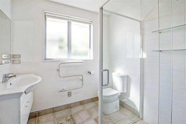 Photo of property in 62c Withells Road, Avonhead, Christchurch, 8042