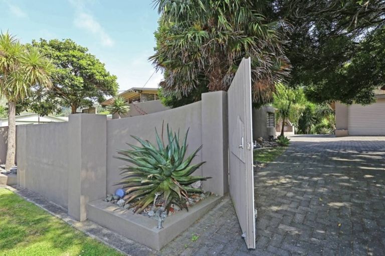 Photo of property in 7 Gillies Crescent, Waimarama, Havelock North, 4294