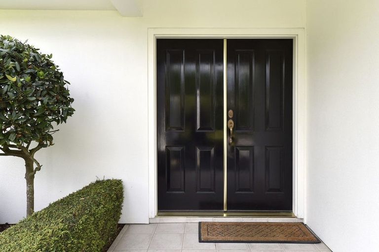 Photo of property in 96a Milns Road, Halswell, Christchurch, 8025