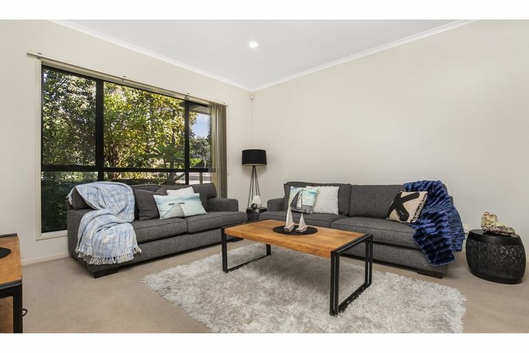 Photo of property in 2 Quarter Deck Lane, Gulf Harbour, Whangaparaoa, 0930