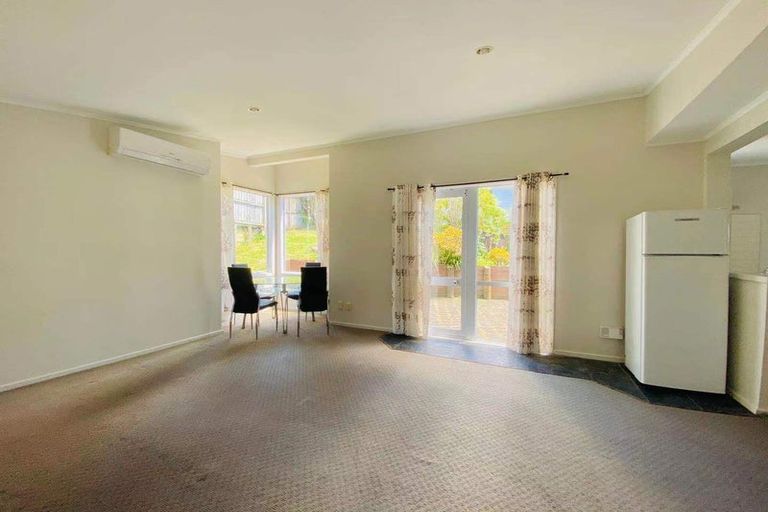 Photo of property in 1/728 Beach Road, Browns Bay, Auckland, 0630