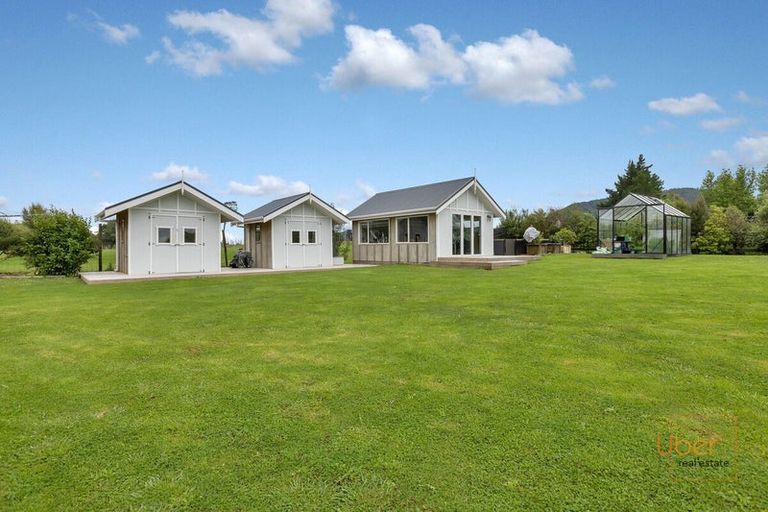 Photo of property in 113 Gibbons Road, Kaiwaka, 0573